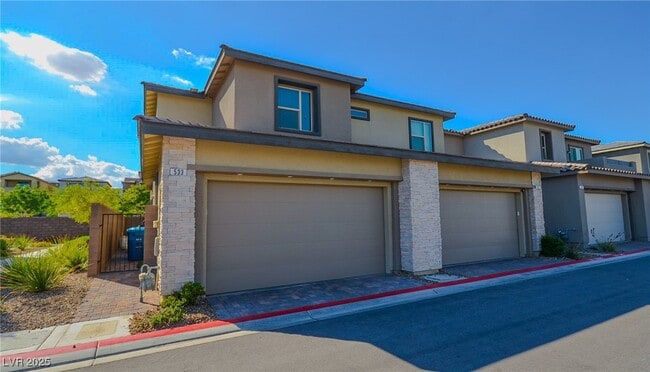 Building Photo - 541 Tokopah Falls St