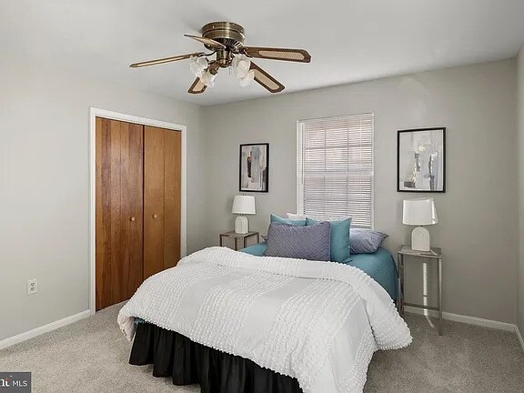 upstairs bed 1 - 5005 Apache St