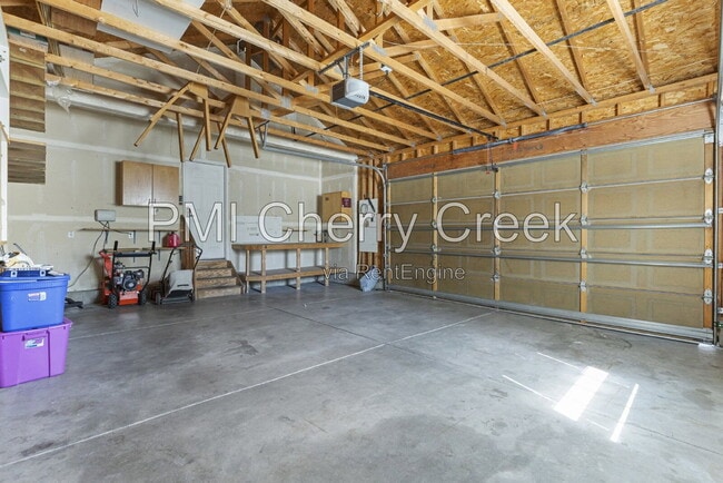 Building Photo - 2917 S Zeno Way