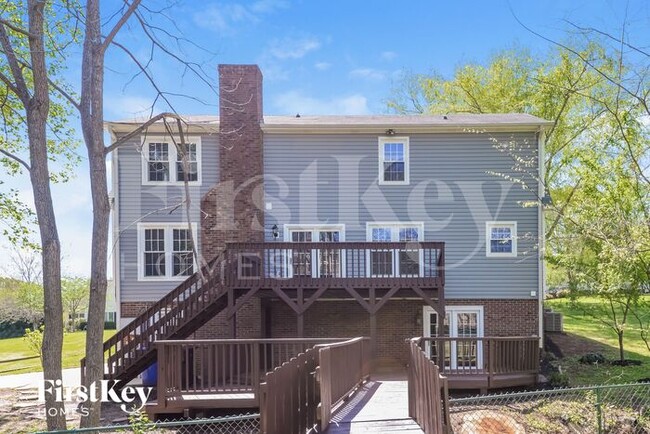 Building Photo - 6021 Woods Edge Ln