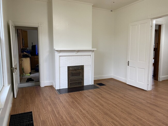 Building Photo - 8302 Curzon Ave