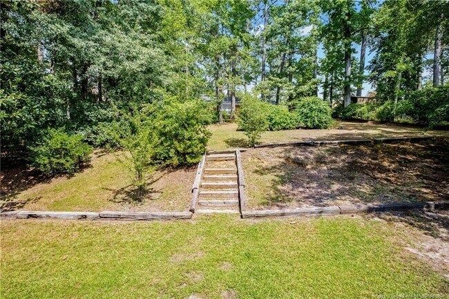 Building Photo - 221 Waxhaw Dr