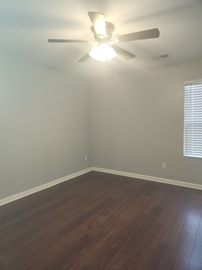 Building Photo - Cute 3-Bedroom 2 Bath Northeast Columbia