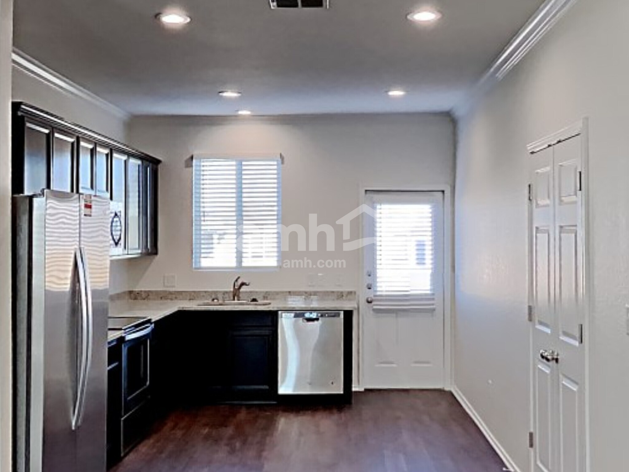 Building Photo - 150 Texas Thistle