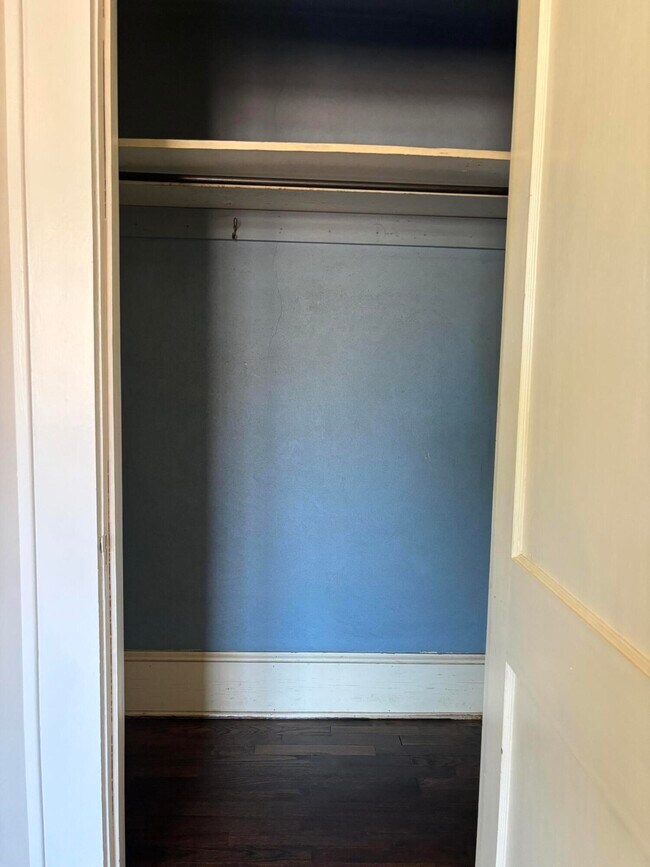 Building Photo - 41 W Charlotte Ave