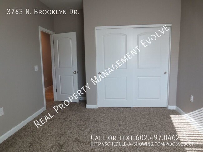 Building Photo - COME TOUR TODAY!