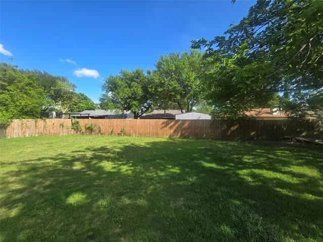 Building Photo - 422 Woodmere Dr