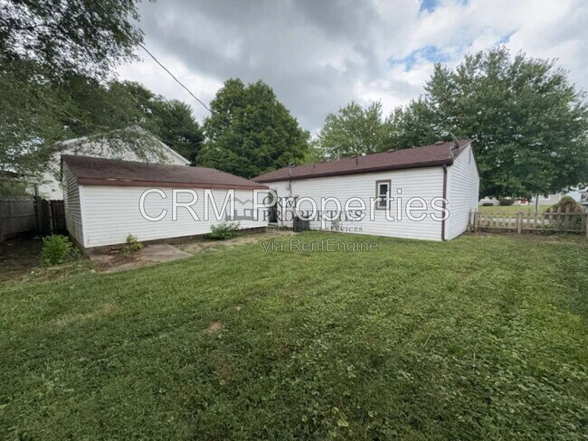 Building Photo - 1010 Chippewa Ln