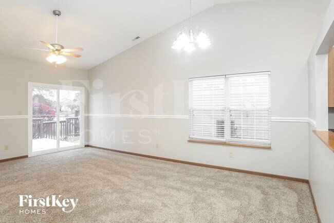 Building Photo - 540 Buffalo Run Dr