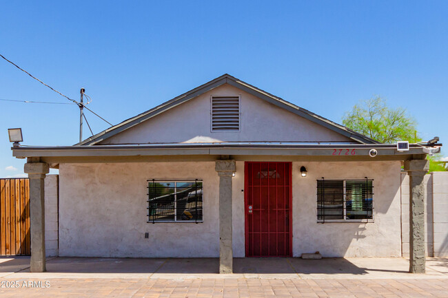 Building Photo - 2726 W Durango St