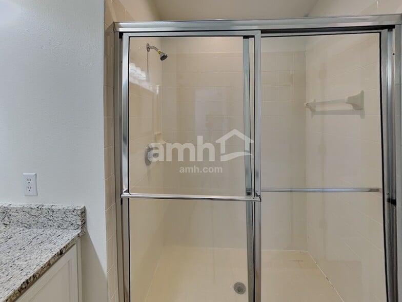 Building Photo - 12646 Evington Point Dr