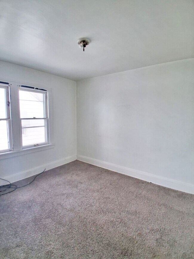 Building Photo - 4772 E 90th St