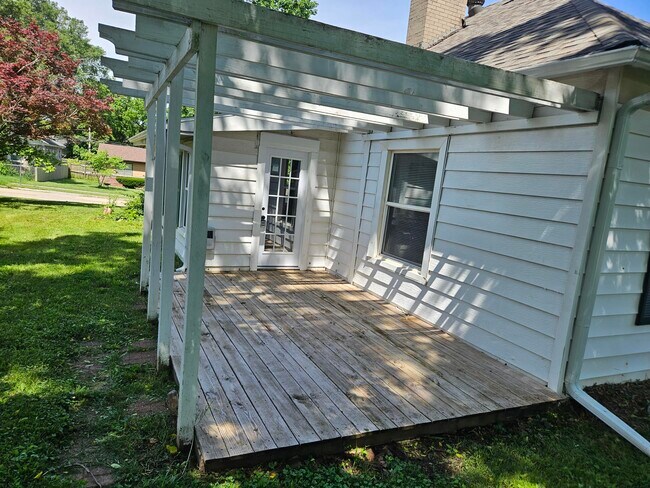 Building Photo - 2158 N Boonville Ave