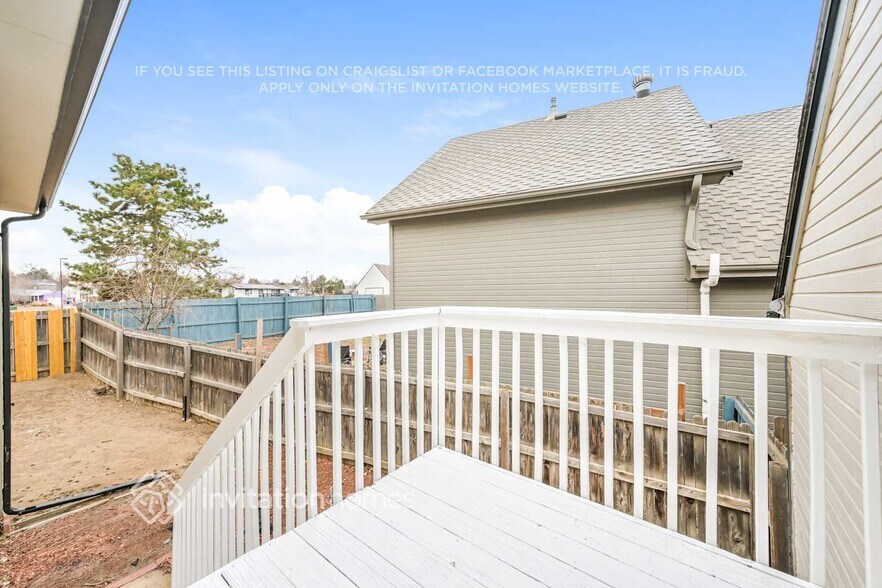 Building Photo - 4685 S Buckley Way