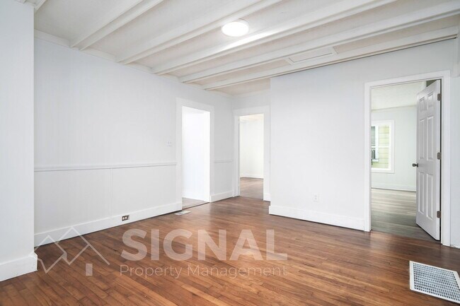 Building Photo - 2521 15th St Ensley