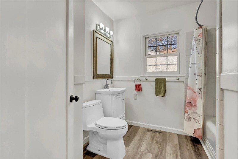 Building Photo - 1511 Middleton St