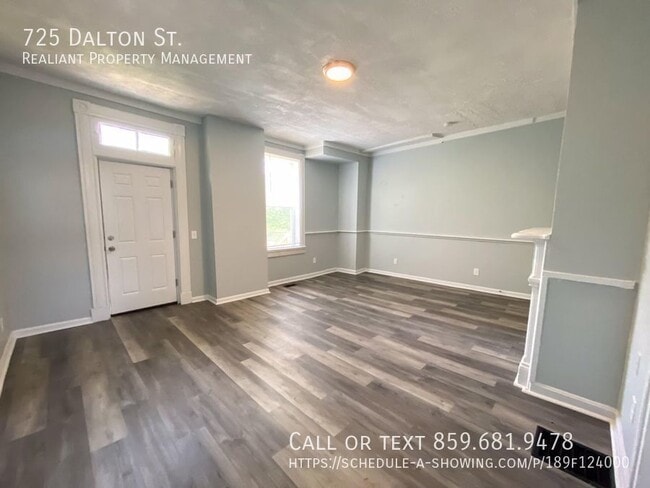 Building Photo - 725 Dalton St