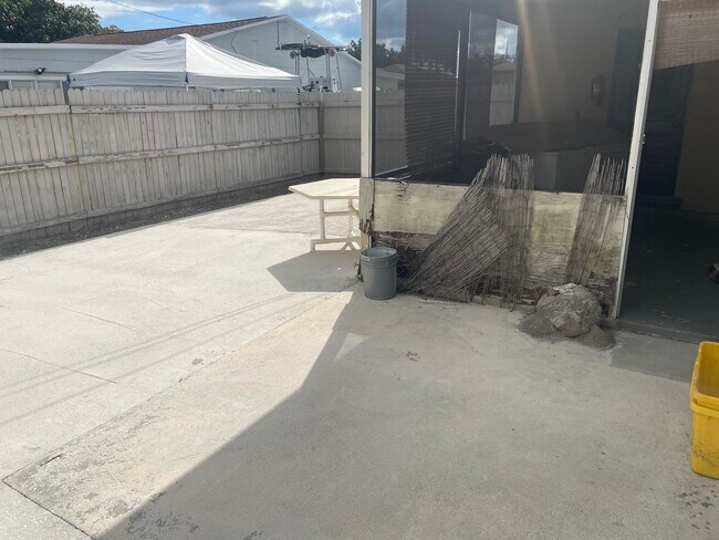 Building Photo - 4717 Carver St