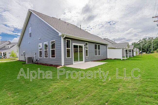 Building Photo - 211 Green River Way