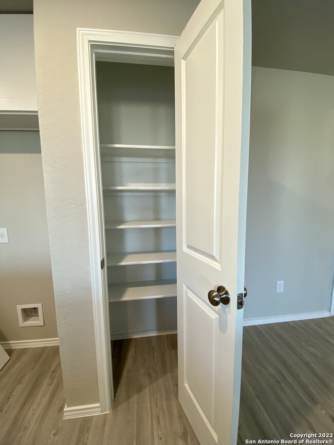 Building Photo - 2852 Rosefinch-