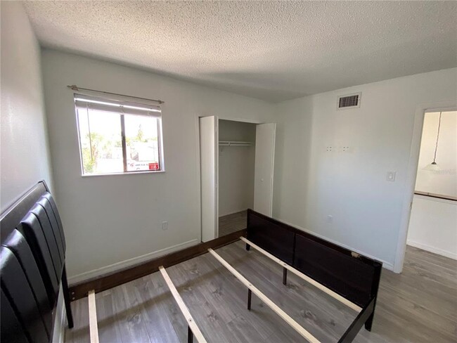 Building Photo - 174 Scottsdale Square