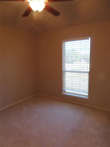 Building Photo - 822 Christine Dr