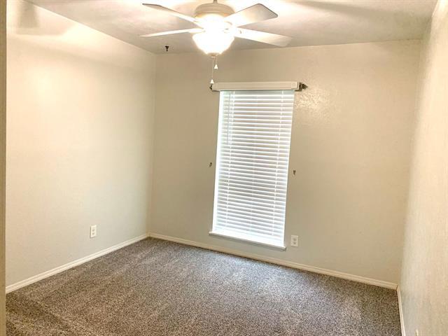 Building Photo - 1209 Crestwood Ct