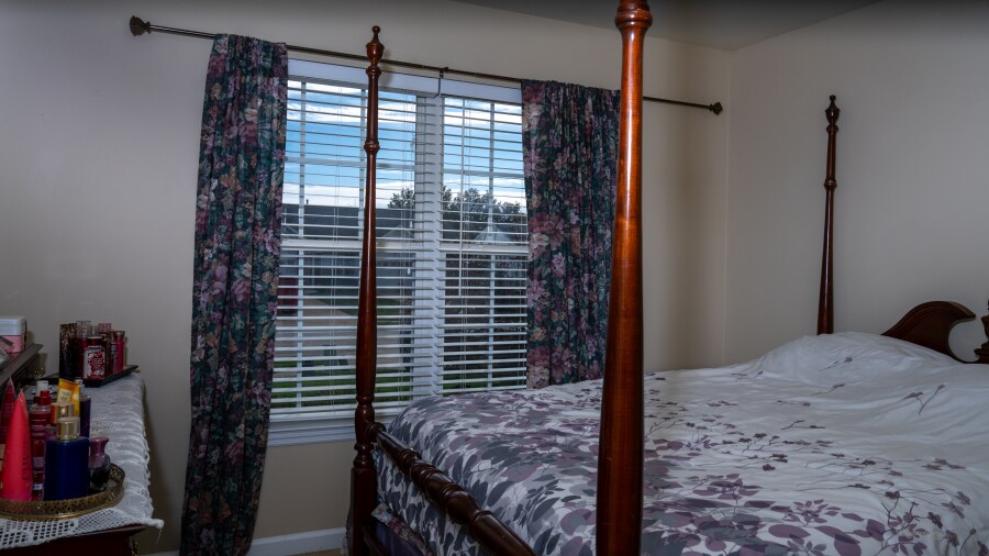 Building Photo - 615 Grayhawk Cir