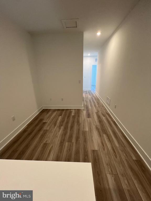 Building Photo - 8106 Donatello Dr