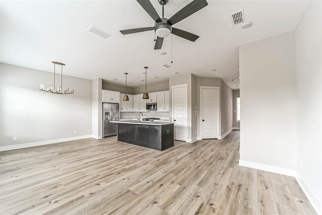 Building Photo - 1218 Sloane Manor Trace