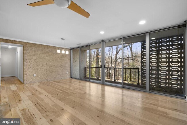 Building Photo - 7753 Patriot Dr