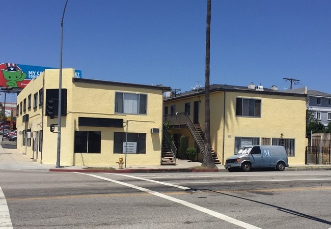 Building Photo - 1401 Pacific Coast Hwy