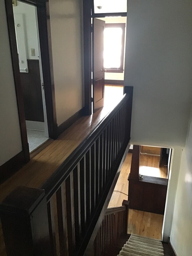 Building Photo - ADA322
