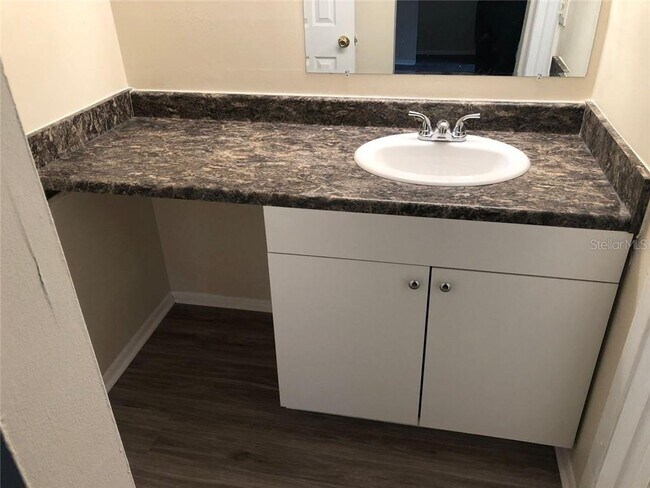 Building Photo - 1347 Baywatch Loop