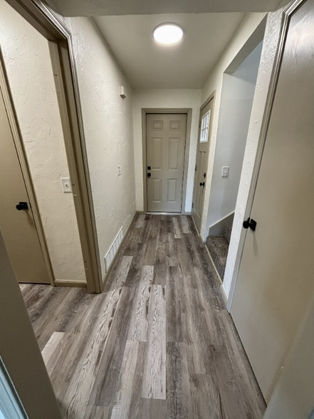 Building Photo - 12025 Ashford Dr