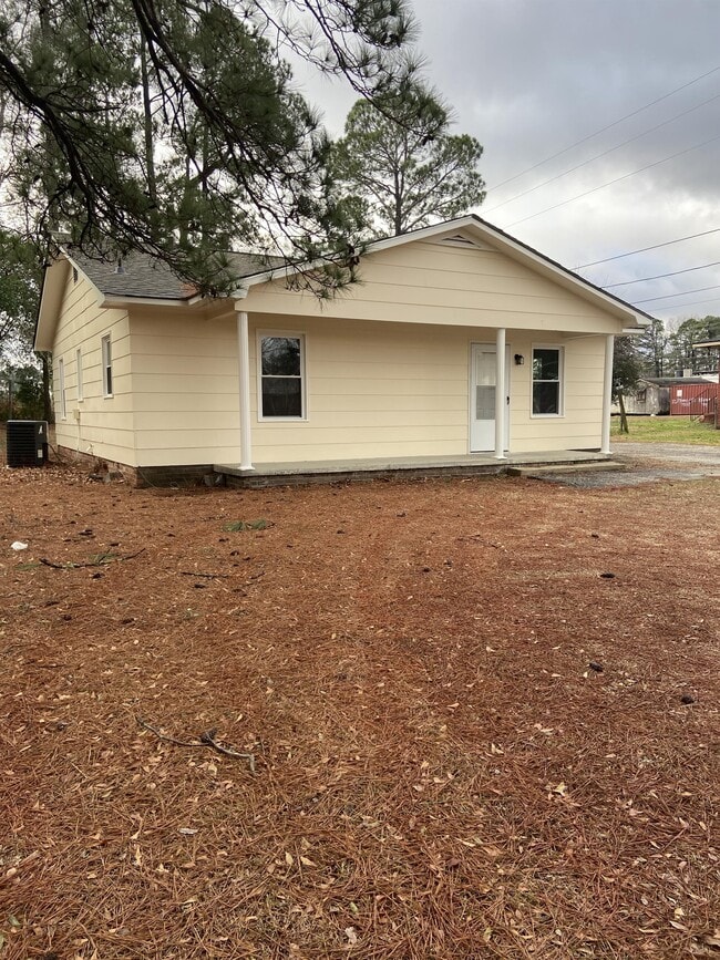 Building Photo - 4935 Walnut Dr