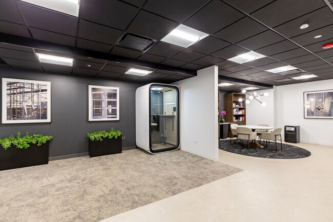 Building Photo - 600 N Lake Shore Dr