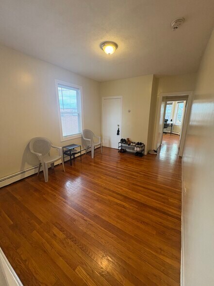 Building Photo - 237 Tremont St