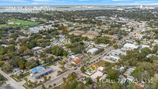 Building Photo - 1500 Clearwater Largo Rd