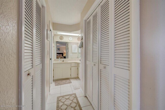 Building Photo - 4136 Camelia Dr