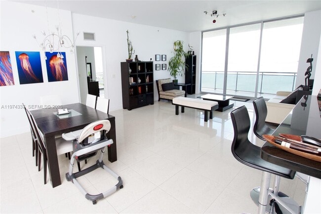 Building Photo - 7901 Hispanola Ave