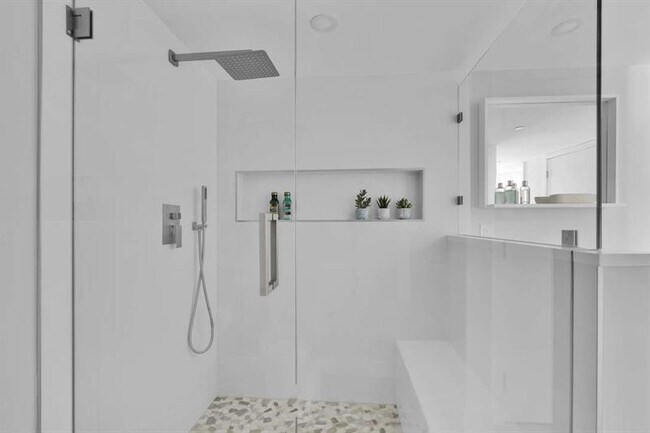 Building Photo - 4748 S Ocean Blvd