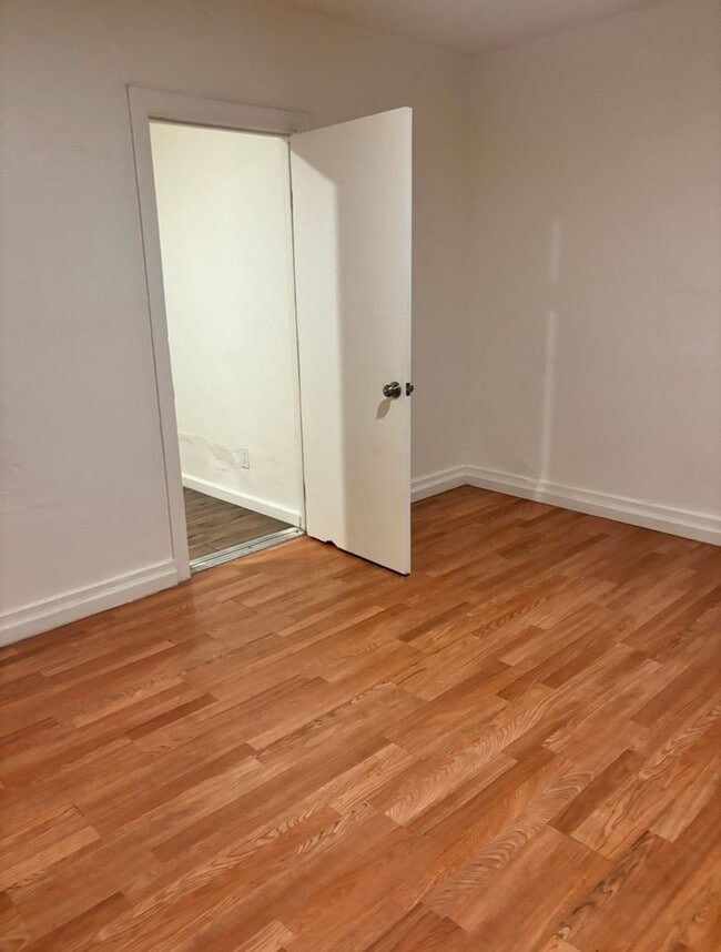 Building Photo - 615 Central