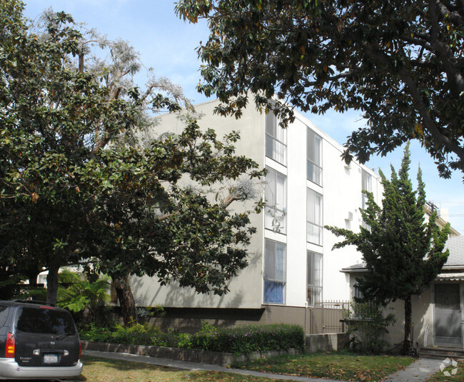 Building Photo - Bedford Terrace Apartments