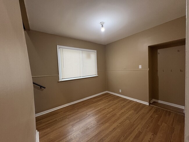 Building Photo - 12027 S Lafayette Ave