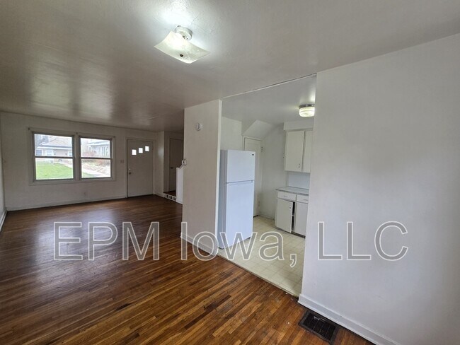 Building Photo - 269 Madison St