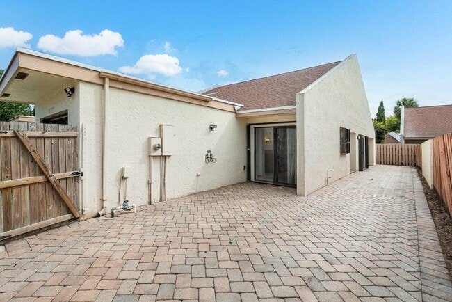 Building Photo - 21757 Contado Rd