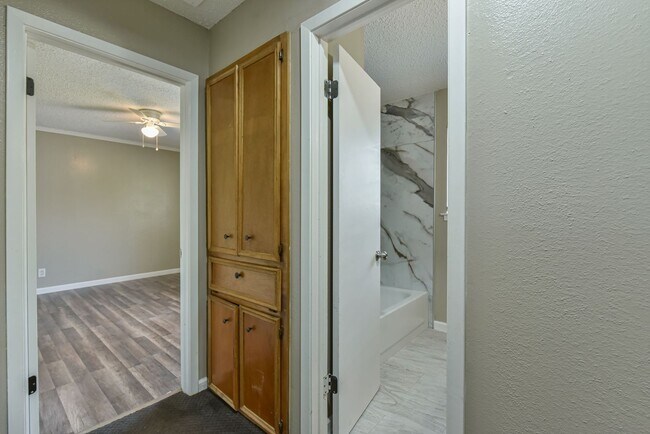 Building Photo - Charming 3-Bedroom Home in Heritage Home