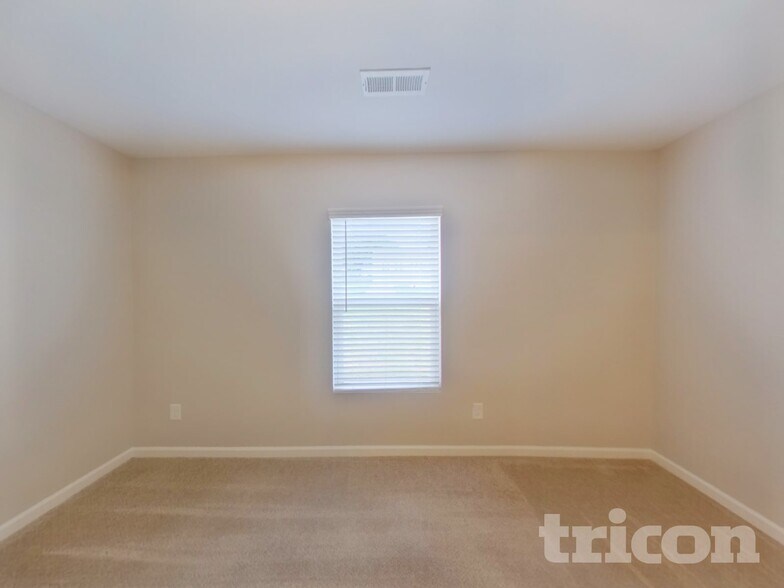 Building Photo - 567 Scarlet Leaf Ln.