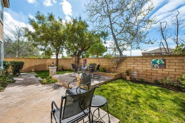 Building Photo - 5643 Willowmere Ln